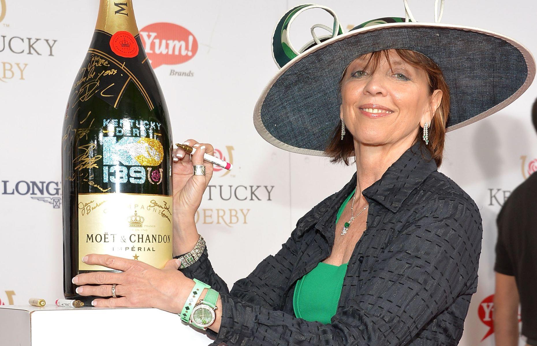 Joint 8th: Nora Roberts